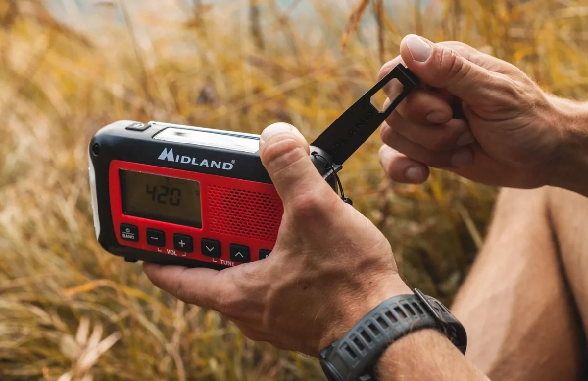 Notfallradio mit Kurbel und Solar | Kit-72